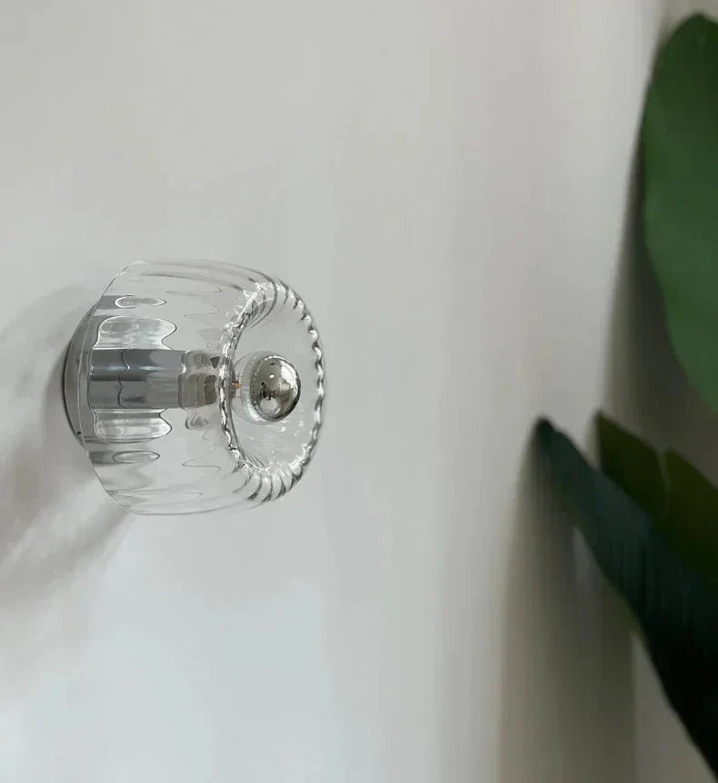 Puristisches Bauhaus Wandlicht, skandinavisch inspiriert. Eine elegante Designlampe für jedes moderne Zuhause.