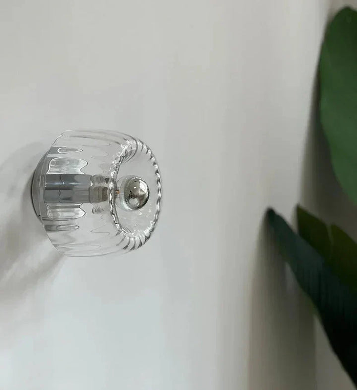Puristisches Bauhaus Wandlicht, skandinavisch inspiriert. Eine elegante Designlampe für jedes moderne Zuhause.