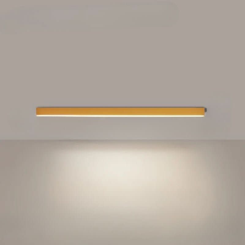 Helles Licht: Skandinavische LED-Deckenlampe, minimalistisch, energieeffizient, Aluminium & Acryl.