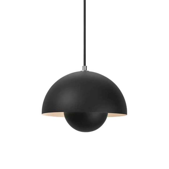 Moderne LED-Lampe, skandinavisches Design, ideal als Esszimmer-Beleuchtung.