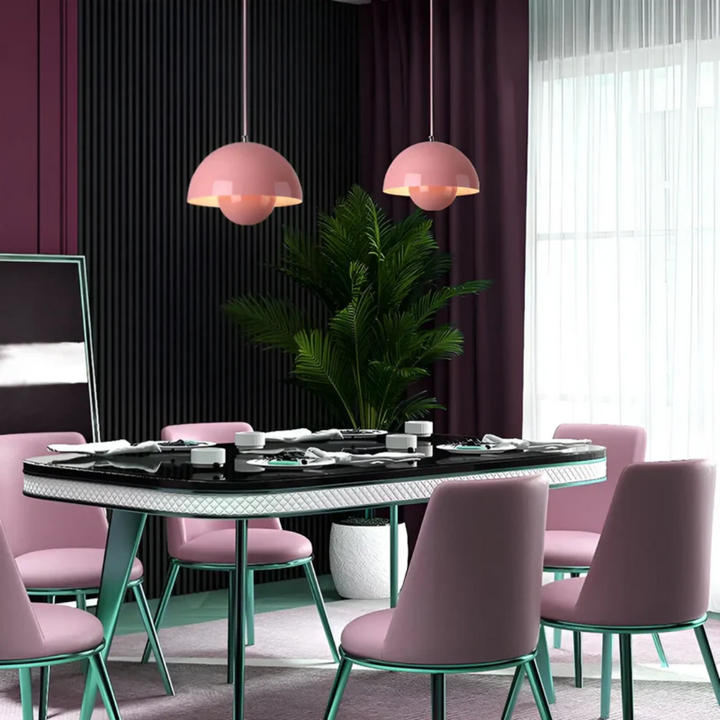 Minimalistische LED-Pendellampe, skandinavischer Look, für helle Akzente.
