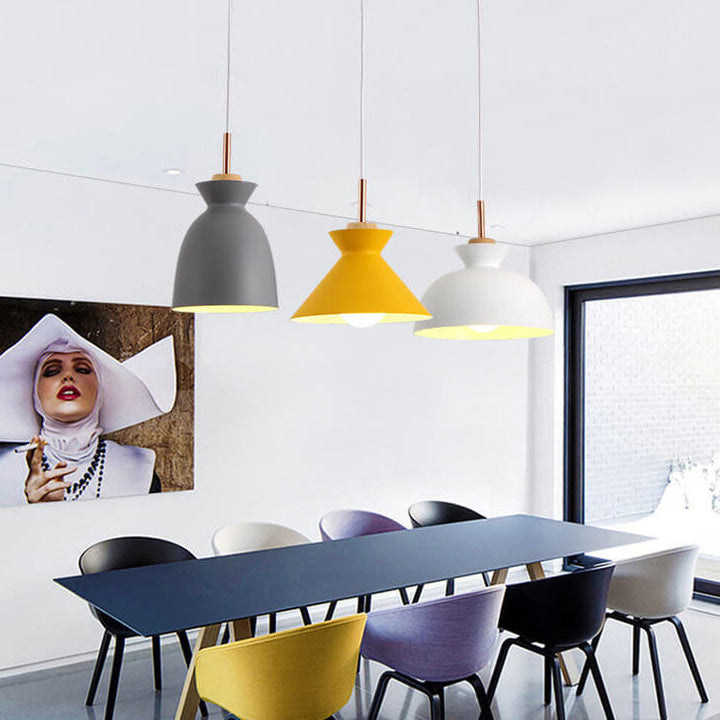 Skandinavische Pendelleuchte AuroraGlow, modernes Design für Ihr Esszimmerambiente.