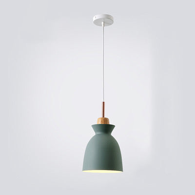 Farbige Deckenlampe AuroraGlow im skandinavischen Stil für Ihr modernes Wohnzimmer.