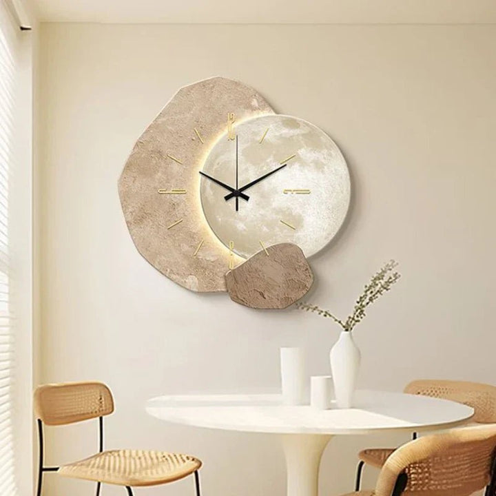 Schicke Holz-Metall-Wanduhr, skandinavisch, geräuschlos, perfekte Wohndeko für jeden Raum.