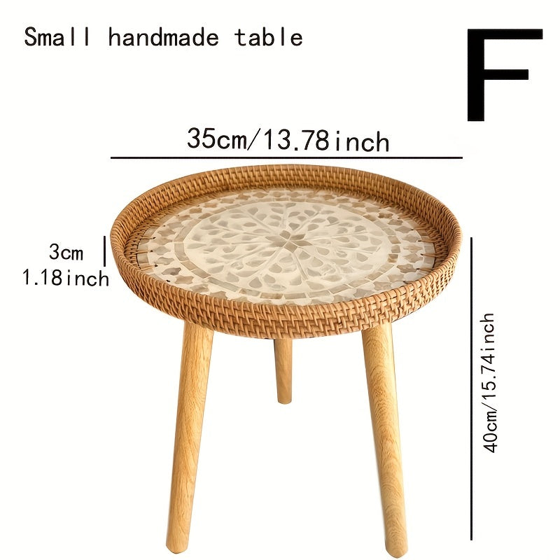 Flexibler Beistelltisch Elin aus Rattan. Skandinavisch, ideal für Wohnzimmer, Flur oder Schlafzimmer.