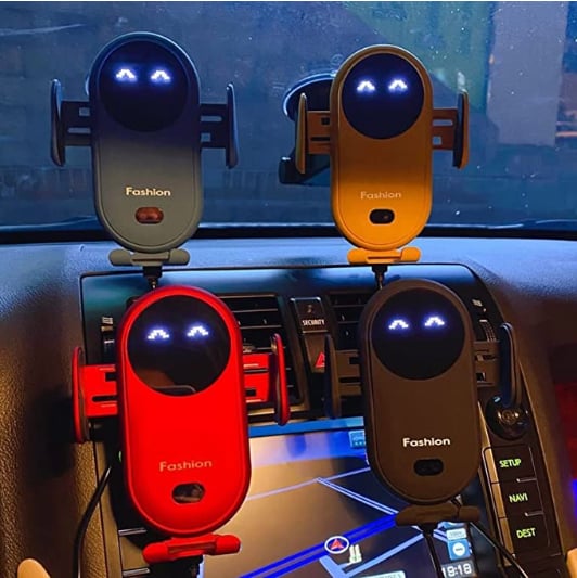 Smarte Auto Handyhalterung mit kabelloser Ladefunktion für sicheres Fahren und bequemes Aufladen im Kfz.