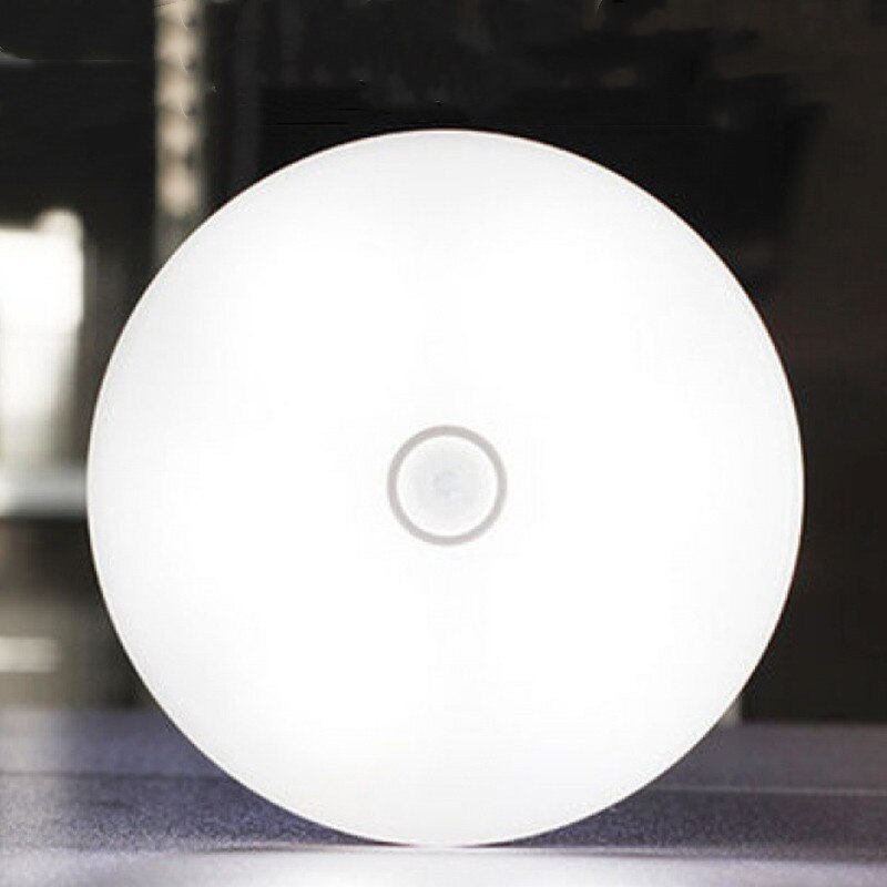 Automatisches LED-Licht SmartLed mit Bewegungssensor; sichere und komfortable Nachtbeleuchtung, kabellos installierbar.
