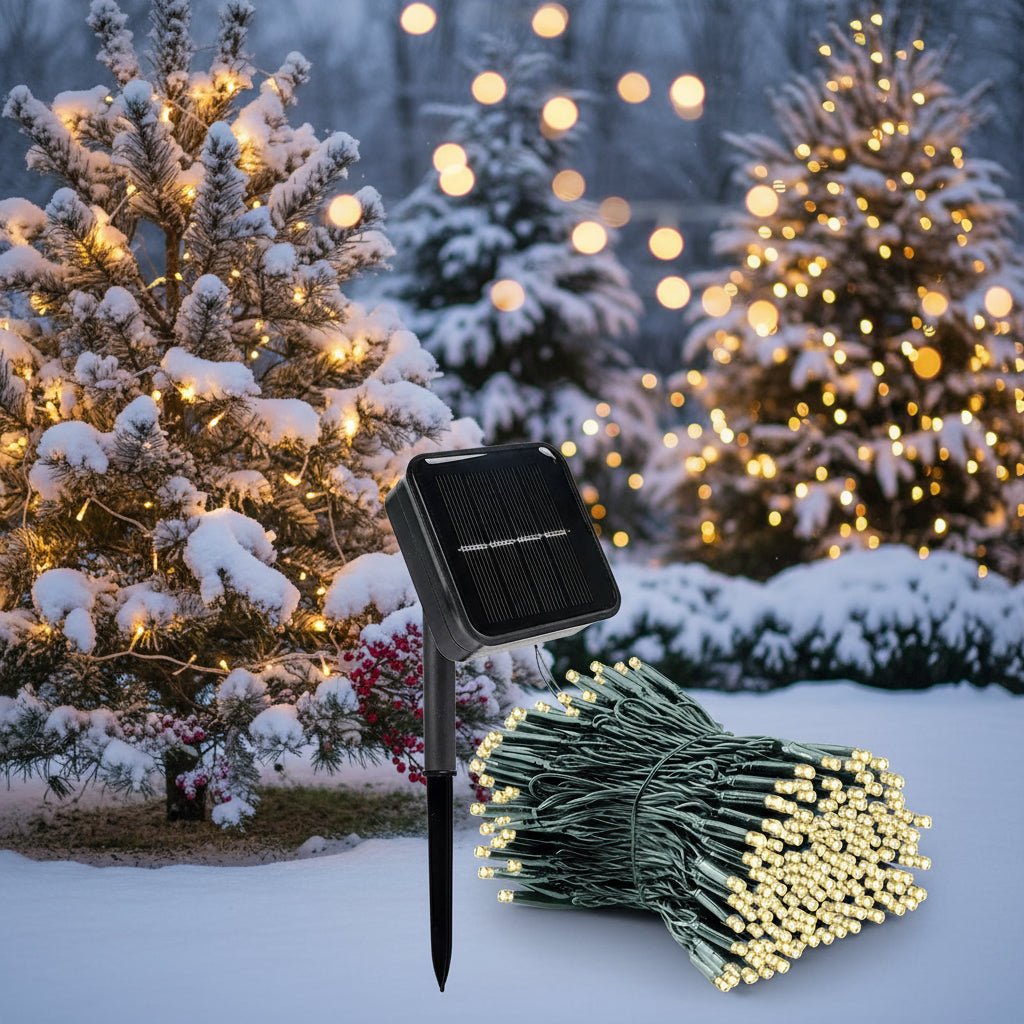 Festliche Solar-LED-Lichterkette für Weihnachten & Partys, energieeffiziente & wetterfeste Außenbeleuchtung.
