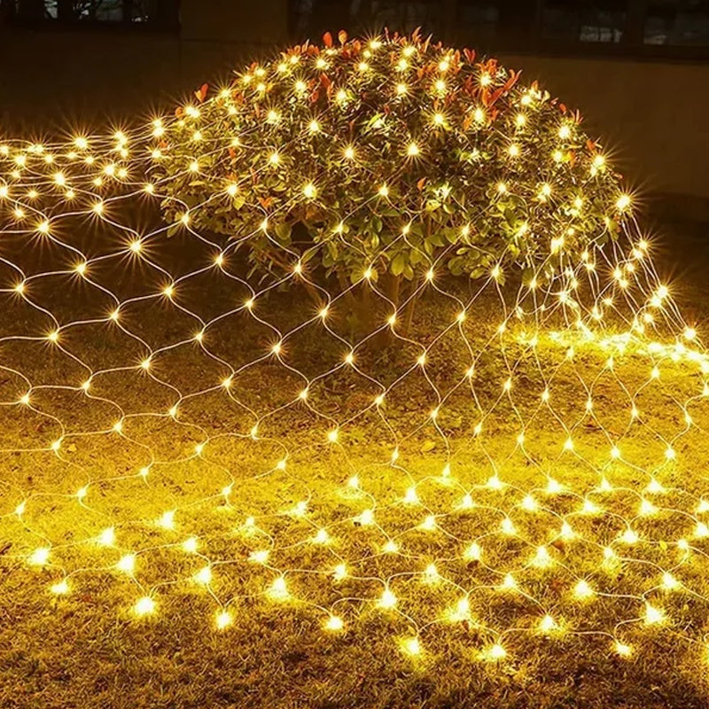 Solar LED Netzlichter für Partybeleuchtung im Garten. Wetterfeste Dekoration für Feste & Feiern.