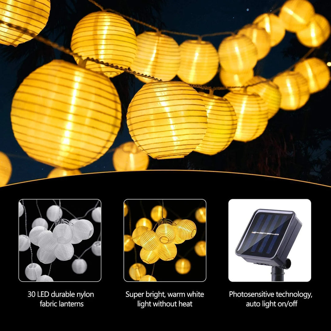 Energieeffiziente LED Solar Lichterkette mit wasserdichten Laternen für stimmungsvolles Ambiente im Außenbereich.