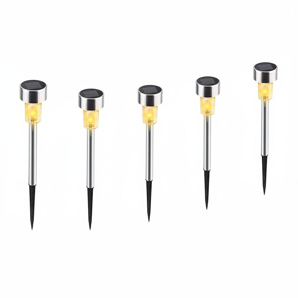 Stimmungsvolle Solar-Gartenleuchte Luma LED, kabellos, für eine perfekt beleuchtete Terrasse bei Nacht.
