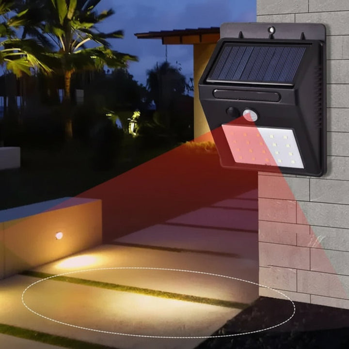 Smarte Solar-Wandleuchte für Eingänge & Wege, mit Bewegungssensor und langlebiger LED.