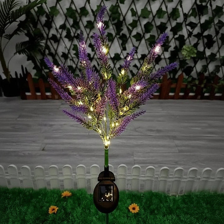Solare Lavendelleuchte für stimmungsvolle Gartenbeleuchtung. Ideal als dekorative Außenbeleuchtung mit LEDs.