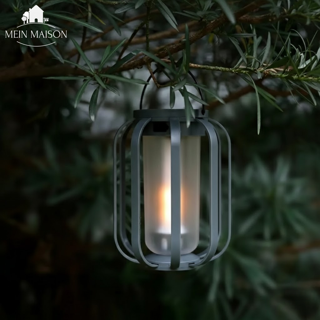 Dekorative Solar-Gartenlaterne mit warmem LED-Flammenlicht. Perfekt für stimmungsvolle Abende auf Terrasse & Balkon.