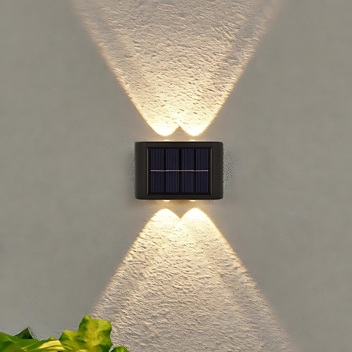 Energieeffiziente Solar-LED-Gartenleuchte mit Bewegungsmelder. Sicheres Up/Down-Licht für Wege und Fassaden.