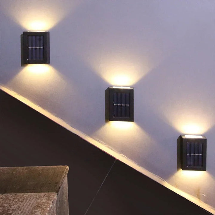 Kabellose LED Solarlampe für den Außenbereich, perfekt für Garten, Terrasse und Eingang.