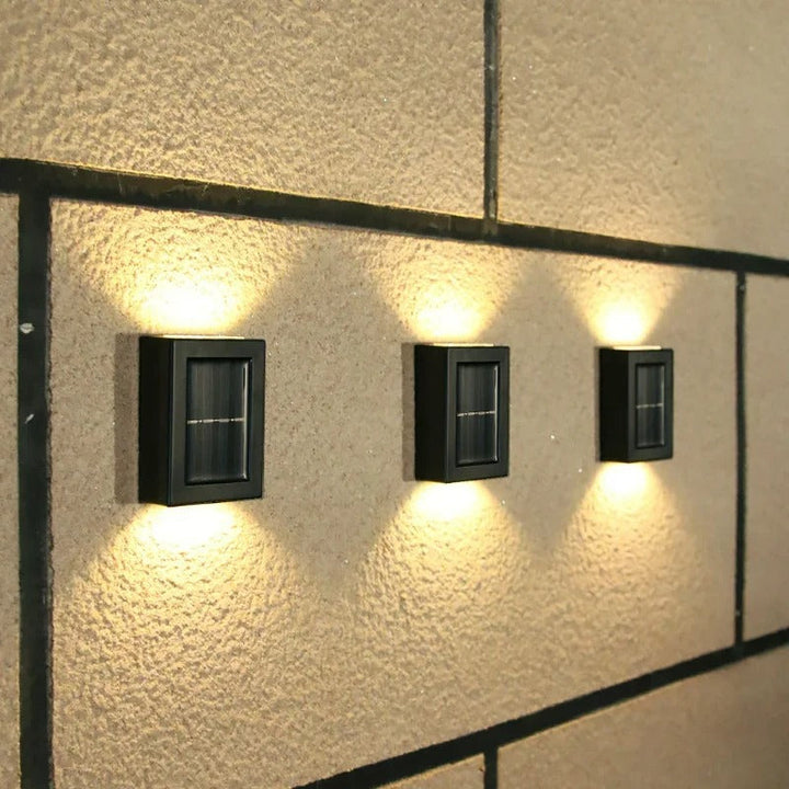 Kabellose Solar LED Außenleuchte, ideal für stimmungsvolle Wegbeleuchtung und Haustür.