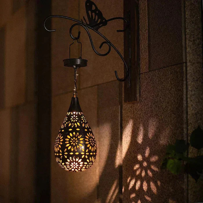 Moderne Solar-LED-Gartenlampe, wetterfest und aus Edelstahl gefertigt, für stilvolle Außenbeleuchtung.
