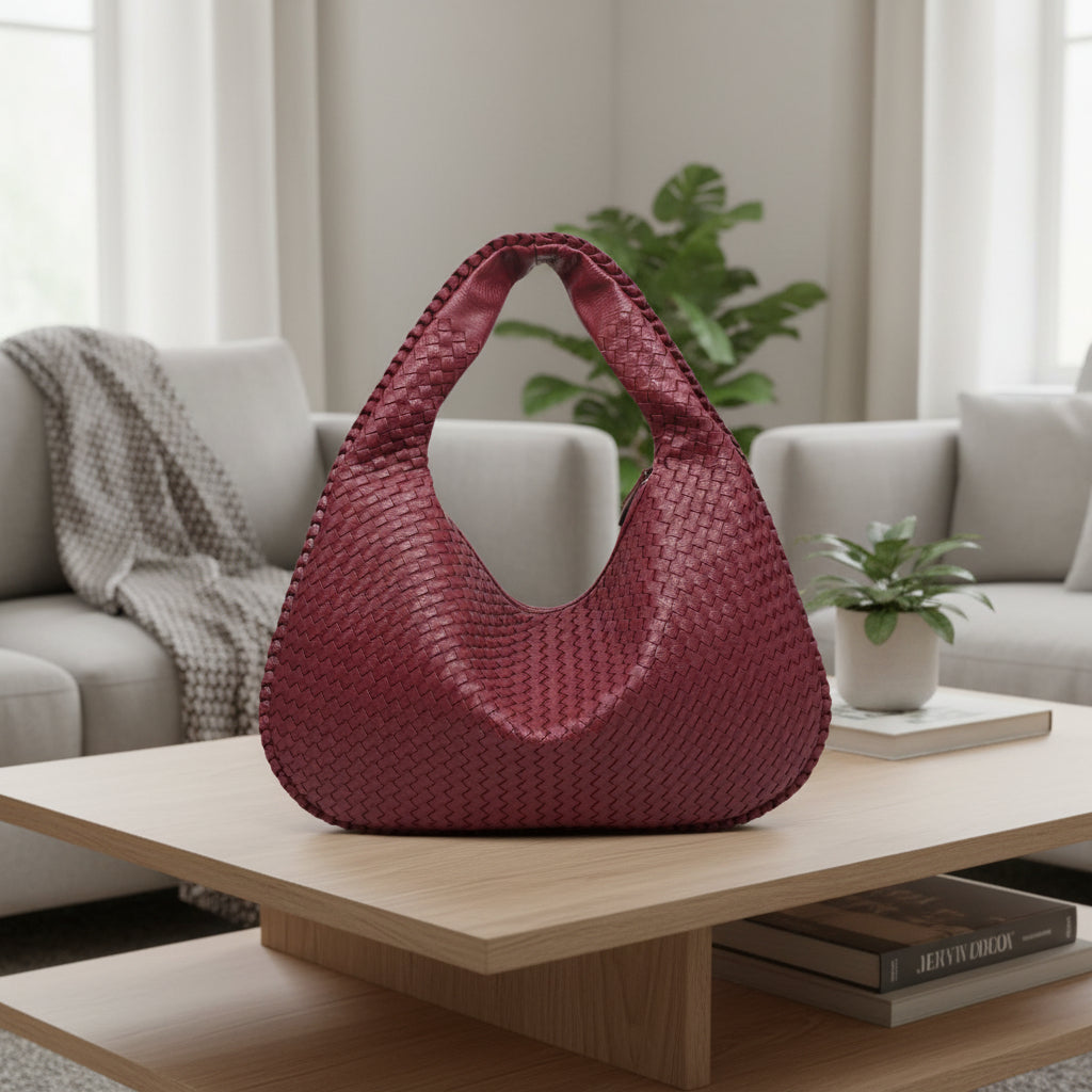 Stilvolle Damen Tragetasche aus Kunstleder, geräumiger Shopper für Alltag & Büro in elegantem Schwarz.