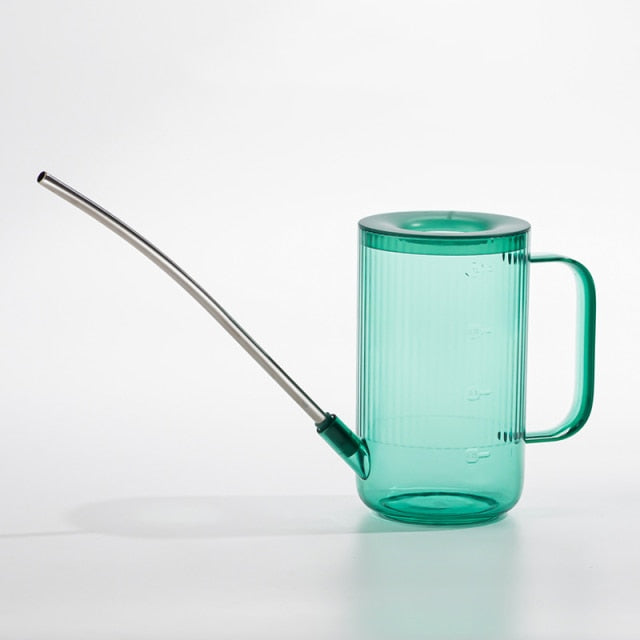 Robuste Kunststoff-Gießkanne (grau) für Zimmerpflanzen. Präzise Wasserzufuhr & stilvolles, ergonomisches Design.
