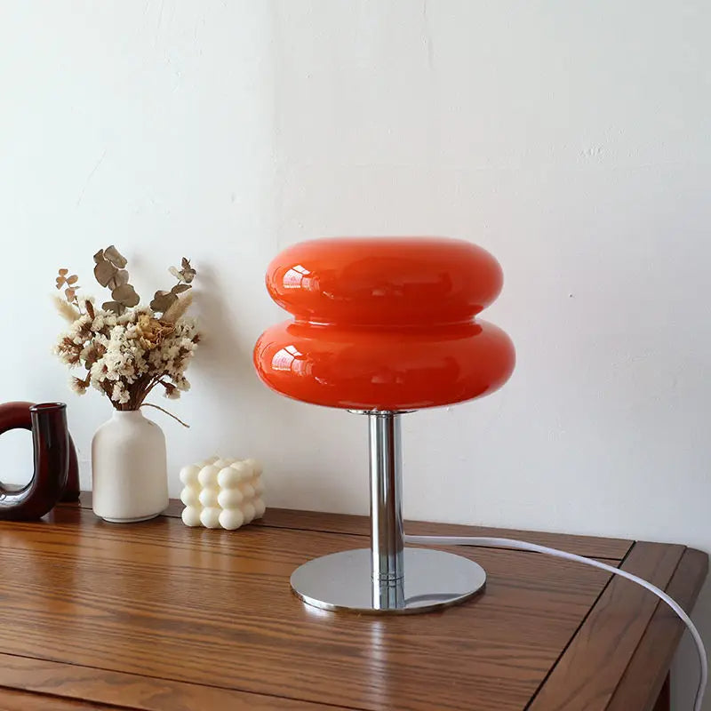 Stilvolle italienische Bauhaus LED Tischlampe, kabellos & dimmbar. Perfekte Designlampe für Wohnzimmer Beleuchtung.
