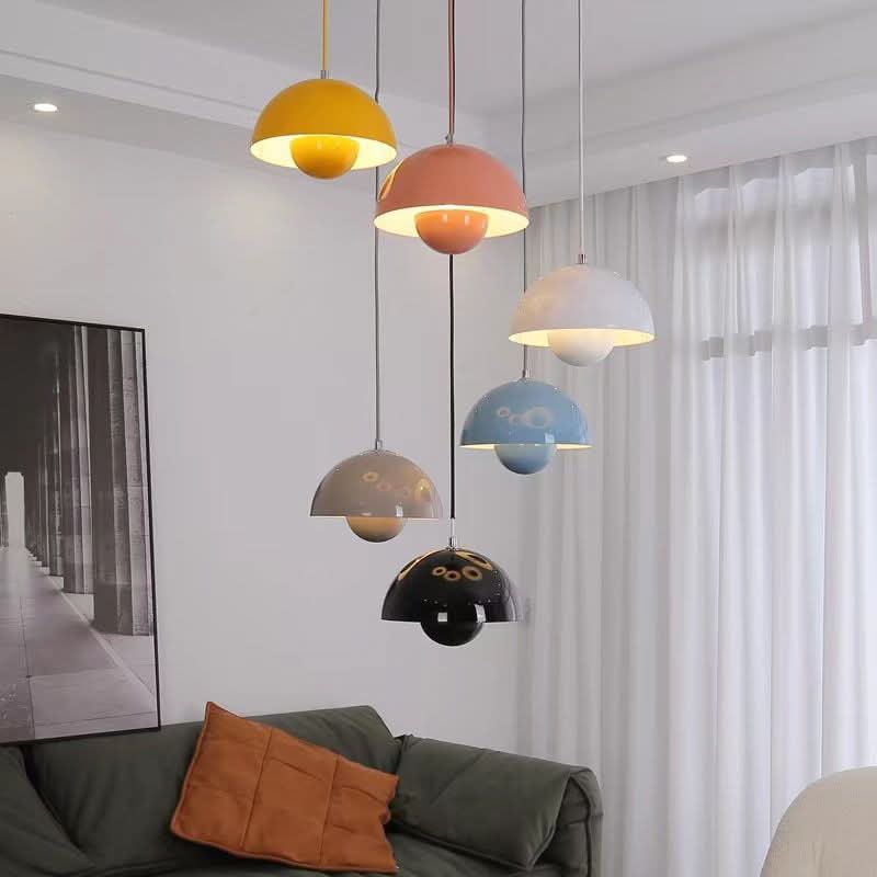 Moderne Design-Hängelampe mit diffusem LED-Licht. Ideal als Esszimmer- oder Schlafzimmerlampe.