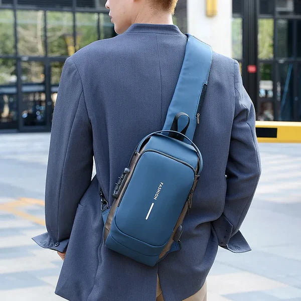Geräumiges Laptopfach im Anti-Diebstahl Rucksack; perfekt organisiert für Arbeit, Uni & Reisen.