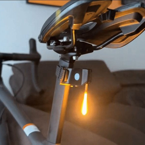 Wetterfestes LED Fahrrad-Rücklicht für optimale Sicherheit bei jeder Radtour; leicht montierbares Zubehör.
