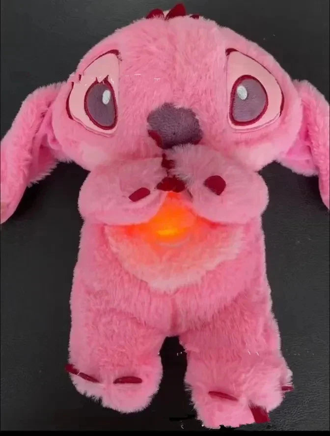 Weiches, leuchtendes Stitch Plüschtier, spendet Trost & Geborgenheit im Kinderzimmer.