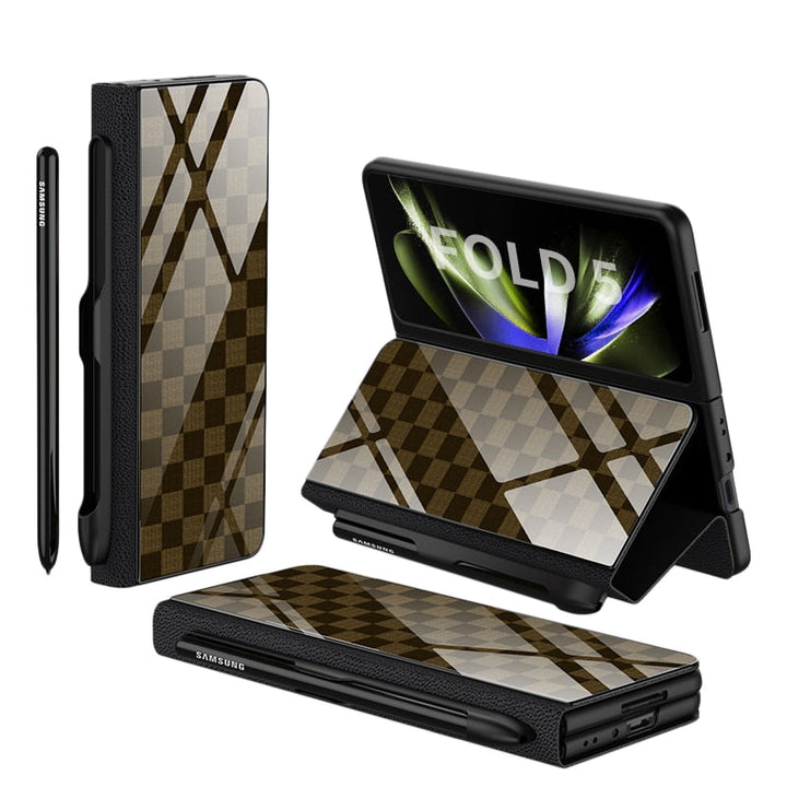 Premium Z Fold 5/4 Leder Schutzhülle mit Stiftfach und ausklappbarem Ständer.