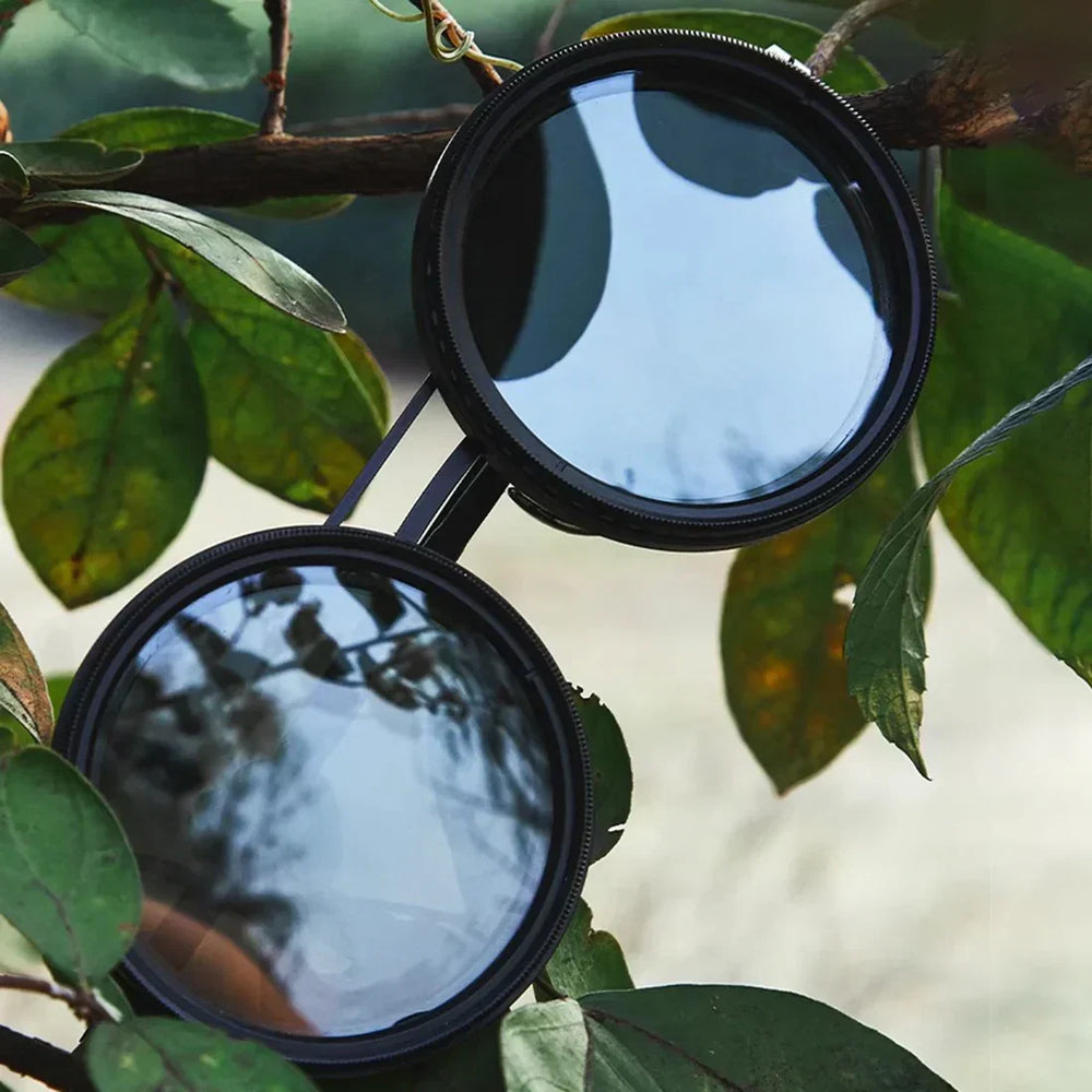 Schwarze Unisex Sonnenbrille im Retro-Look, modischer UV400 Augenschutz für Fashion-Liebhaber, stylisch.