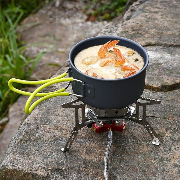 Leichter SummitFlame Camping Gasbrenner für Wanderungen, Picknick und Outdoor-Kochen. Einfach zu transportieren.