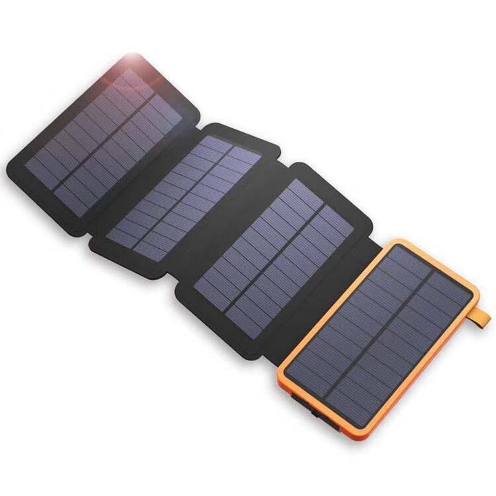 SunCore Solar-Powerbank mit 4 Panels & 3 USB-Ausgängen. Ideal für Outdoor, Camping & Reise.