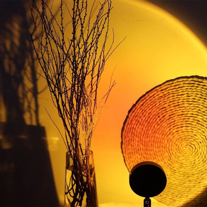 LED-Sunsetlampe für Wohn- & Schlafzimmer. 16 Farben und drehbar für individuelle Licht-Akzente.