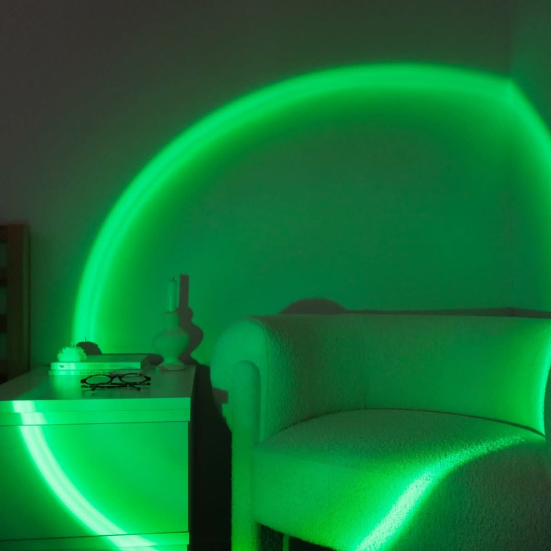 Dekorative Sunsetlampe, 16 Farb-LEDs, 180° schwenkbar. Perfektes Ambientelicht für Schlafzimmer.