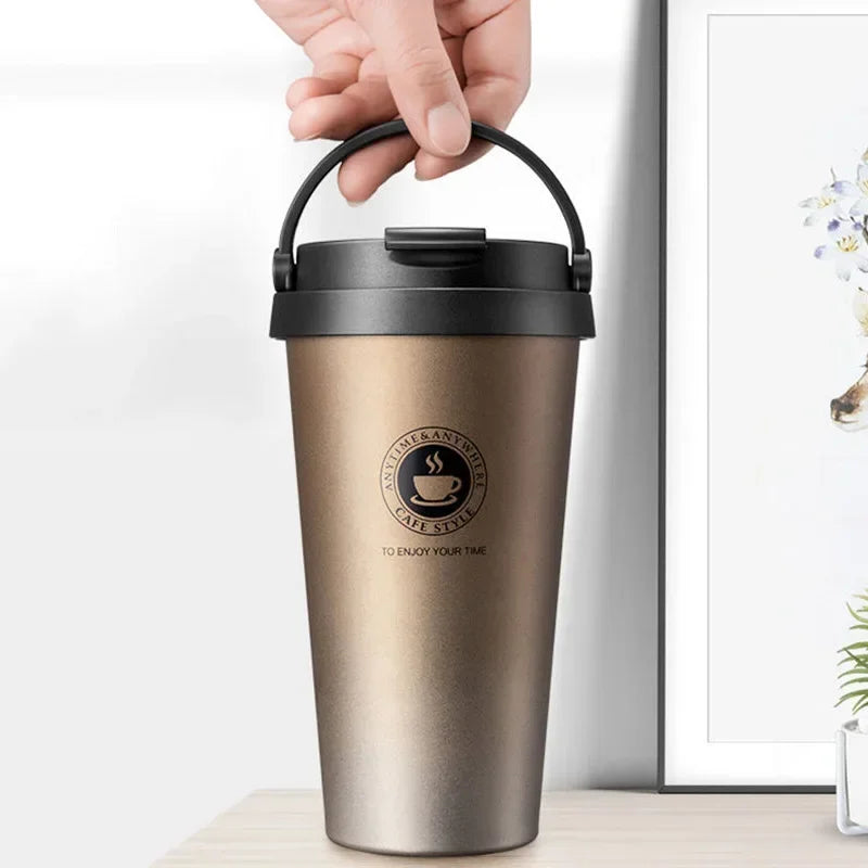 Hochwertiger ThermaSip Edelstahl-Kaffeebecher 500ml, hält Getränke stundenlang warm, für Pendler & Studenten.