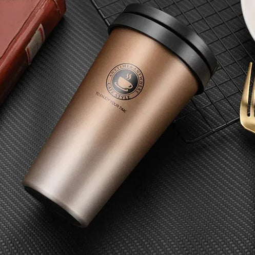 ThermaSip Thermobecher 500ml für Tee und Kaffee, hält Getränke lange warm oder eiskalt, unterwegs und im Büro.