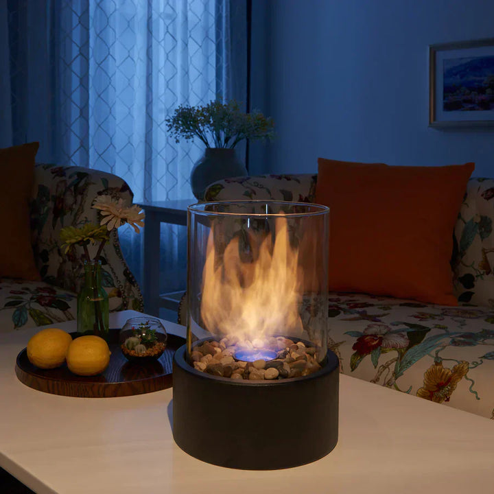 Moderner Tischkamin in elegantem Design. Perfekte Dekoration & Ambiente Licht für Wohnzimmer oder Essbereich.