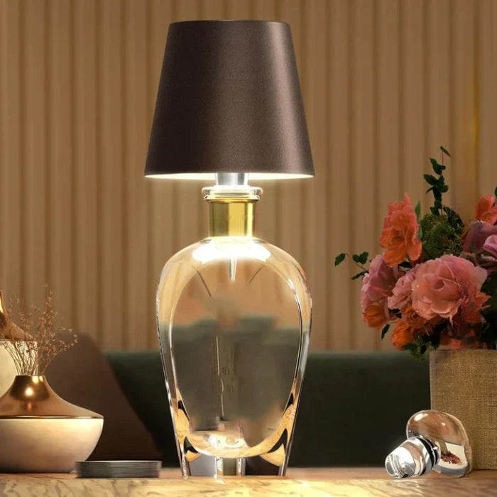Kabellose LED Akku-Flaschenlampe für flexible Innen- & Außenbeleuchtung, dimmbar.
