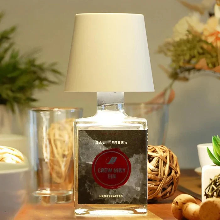 Elegante kabellose LED Tischlampe im Flaschendesign, dimmbar, perfekt für Wohn- & Schlafzimmer.