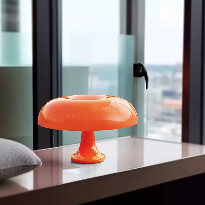 Moderne Pilz-LED-Tischlampe, kabellos, perfekt für Innenbeleuchtung und stilvolle Dekoration.