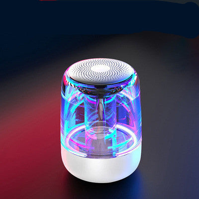 Leistungsstarker Bluetooth Lautsprecher, tragbar, mit sattem Bass und integrierter LED-Beleuchtung für jede Party.