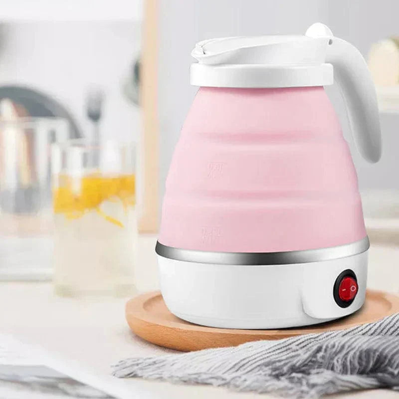 Tragbarer faltbarer Wasserkocher aus Silikon und Edelstahl für Reisen. Ideal für Camping, Kaffee & Tee.