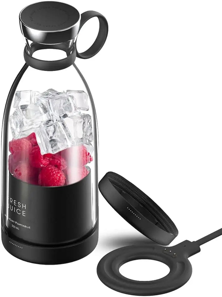 Tragbarer kabelloser Mixer für frische Smoothies unterwegs. Ideal als Reise-Smoothie-Maker.