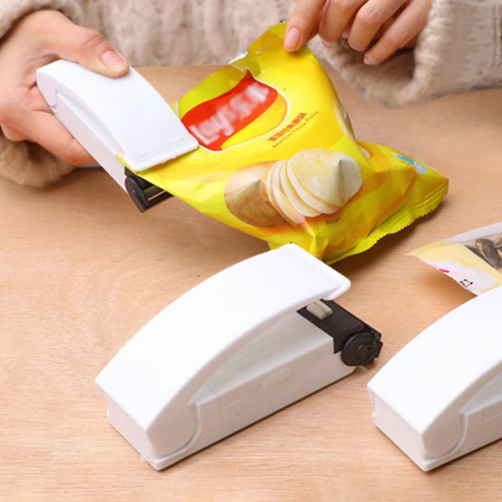 Tragbarer Lebensmittel-Versiegeler für frische Snacks und Reste in der Küche.