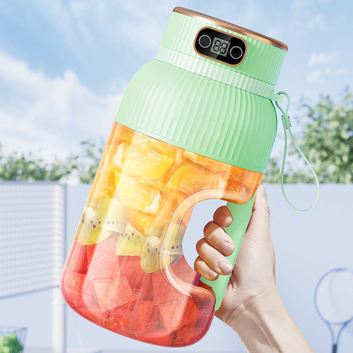 Gesunder USB-C Mixer für vitaminreiche Säfte, Detox-Drinks & Shakes. Perfekt für Ihre tägliche Vitamindosis.