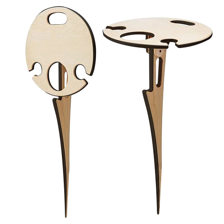 Robuster, tragbarer Weintisch aus Holz mit Halterungen für Gläser. Perfekt für Outdoor-Picknicks, Camping und Gartenfeste.