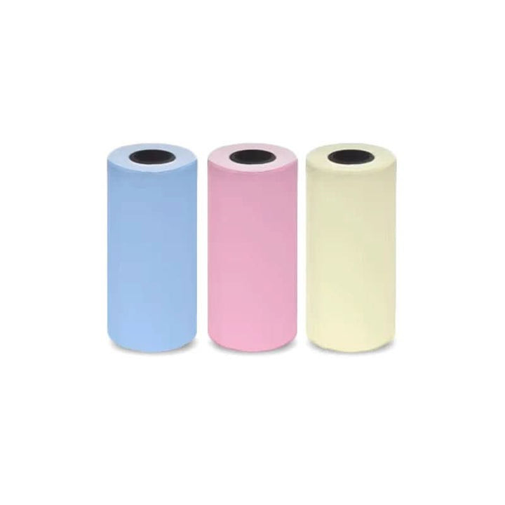 Handlicher Thermo-Etikettendrucker, ideal für unterwegs. Drucken Sie Etiketten über Bluetooth oder WLAN jederzeit.