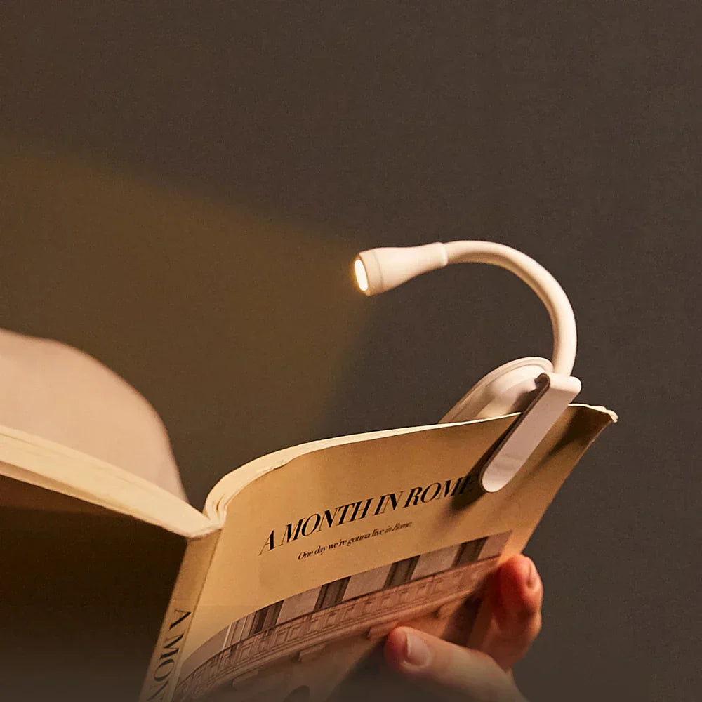 Tragbares Mini LED Buchlicht, dimmbar & augenschonend, ideal zum Lesen zu Hause oder unterwegs.