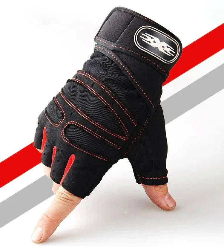 Schockresistente Trainingshandschuhe mit Handgelenkstütze. Rutschfester Grip für Fitness, Workout & Kraftsport.